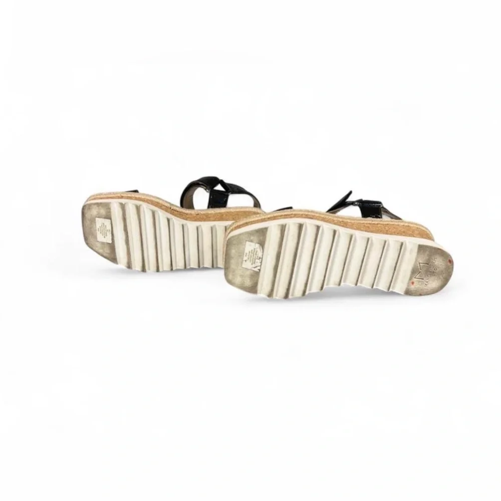 Marc Fisher chic black